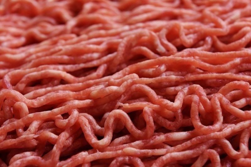 Près de 800 kilos de viande avariée importés de Pologne