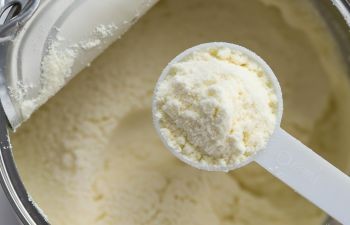 Lactalis : rappel de lots de lait infantile