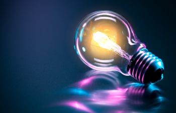 Électricité – Action en justice CLCV. Le juge sanctionne plusieurs clauses des contrats du fournisseur Ekwateur