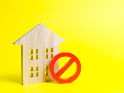 maison en bois et rond barré