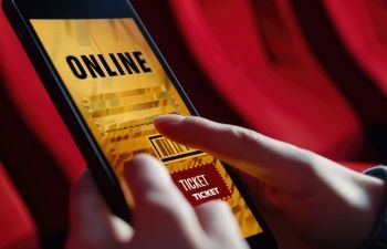 Concerts, spectacles, sports : billetterie en ligne, comment éviter les arnaques ?