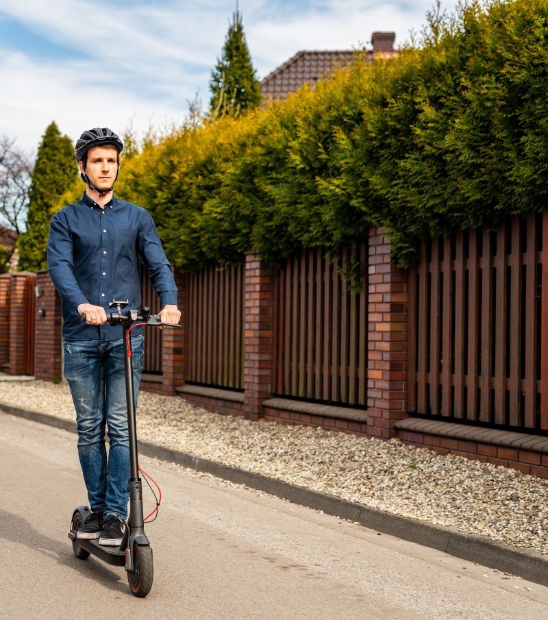 Trottinettes électriques : soyez bien protégés !